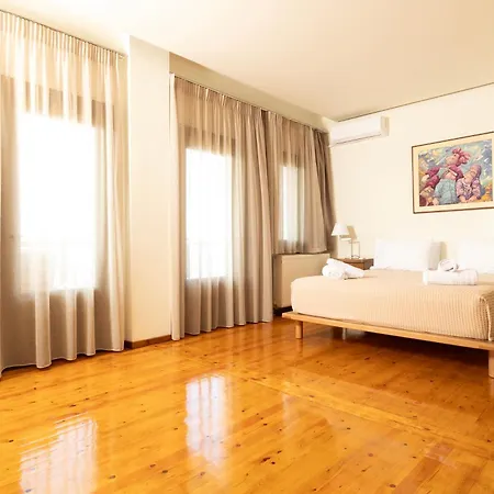 Olympian With Private Pool Casa de hóspedes