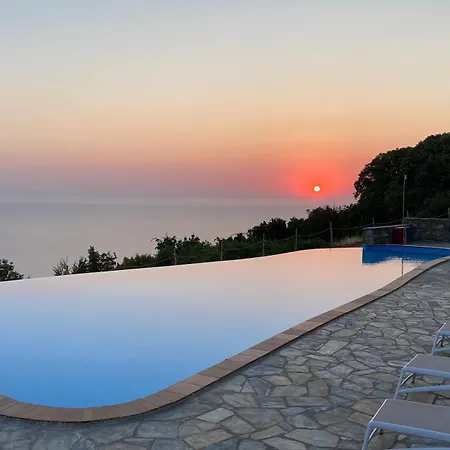 Dohos Hotel بيت ضيافة Karítsa